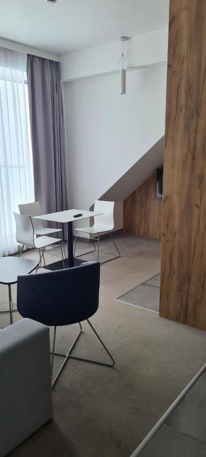 سيينا Aparthotel Apartamenty Czarna Gora 408 المظهر الخارجي الصورة